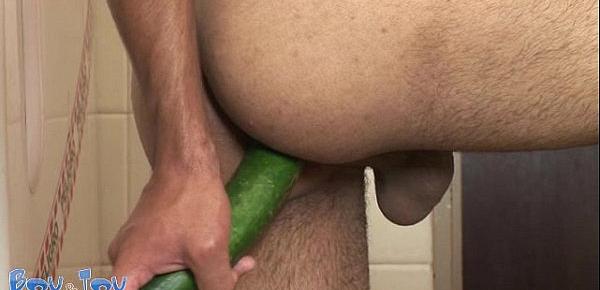  Sex-hungry twink ass goes for a vegetarian diet